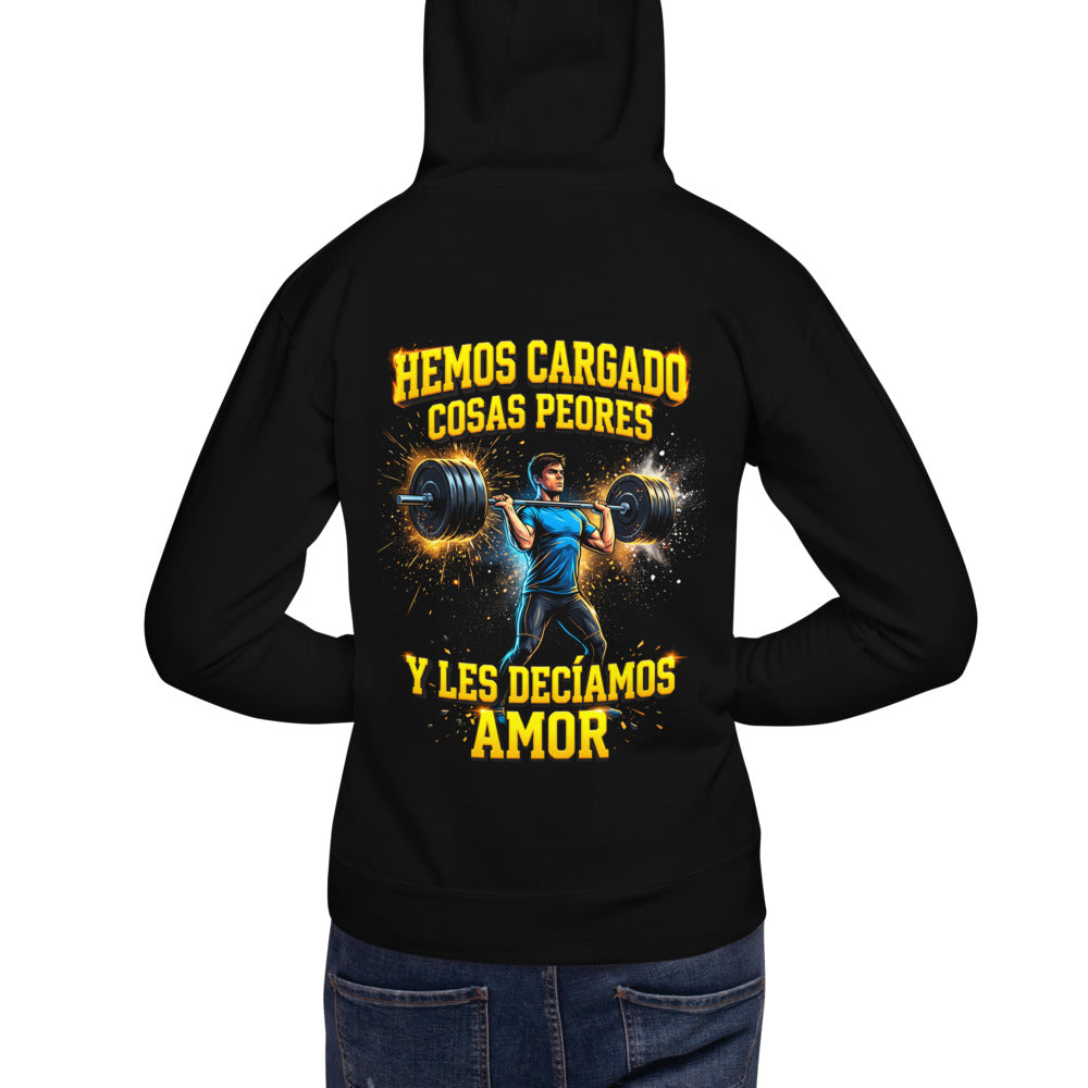 Hoodie Hemos Cargado Cosas Peores Y Les Decíamos Amor - Modelo masculino espalda