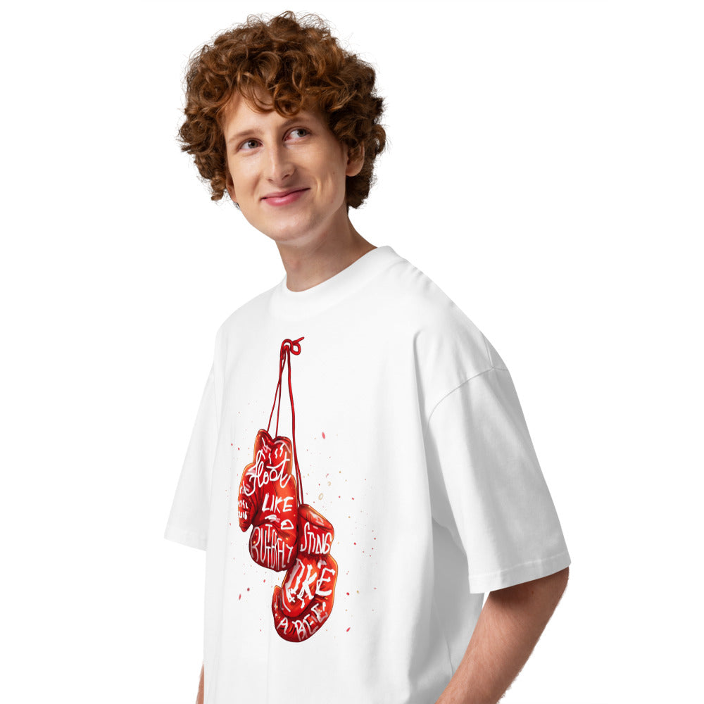Oversize Float Like A Butterfly Sting Like A Bee - Modelo masculino lateral