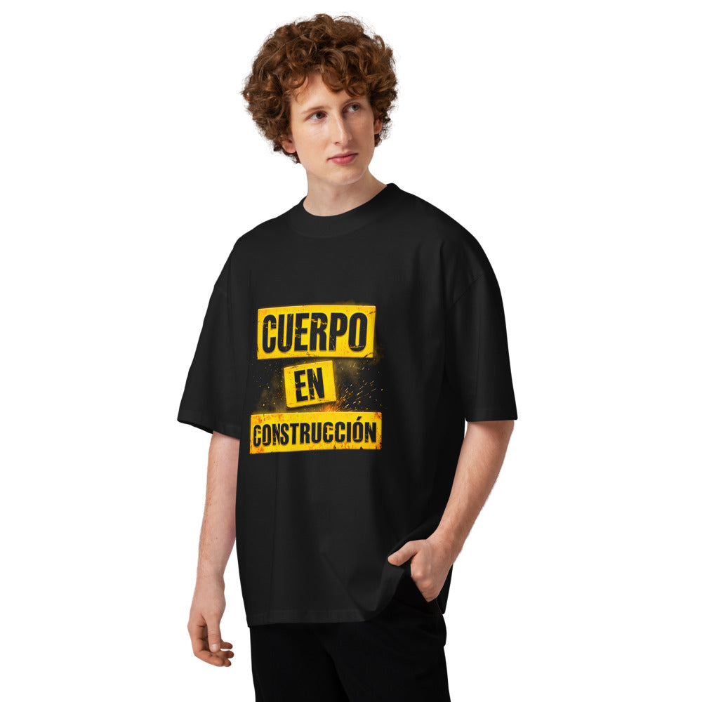 Oversize Cuerpo En Construcción Gym - Modelo masculino