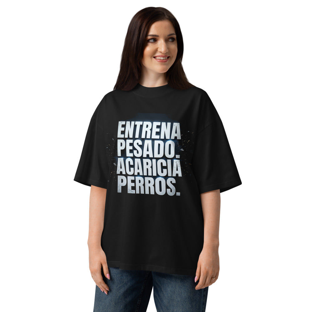 Oversize Entrena Pesado Acaricia Perros - Modelo femenina