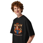 Oversize Hola Soy Chucky Vamos A Entrenar - Modelo masculino lateral