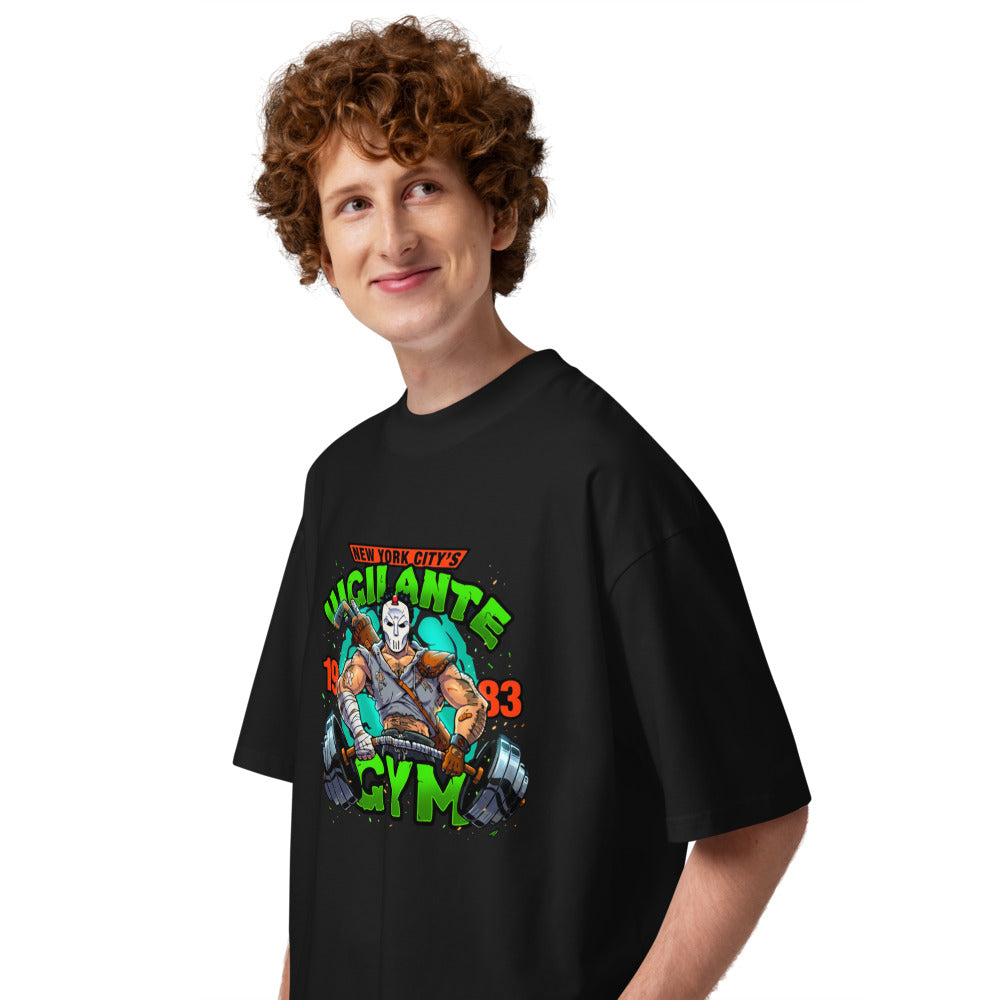 Oversize TMNT Casey Jones Vigilante Gym - Modelo masculino lateral