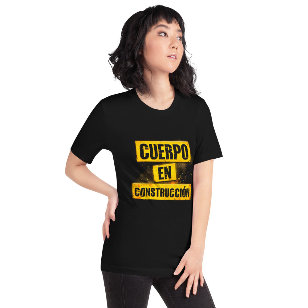 Playera Cuerpo En Construcción Gym - Modelo femenina