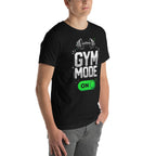 Playera Gym Mode On Barbell Toggle - Modelo masculino lateral