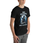 Playera No Guapo Pero Algo Fuerte - Modelo masculino lateral