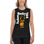 Underdog Spirit en playera sin mangas de gym Gymbros — modelo femenina usándola
