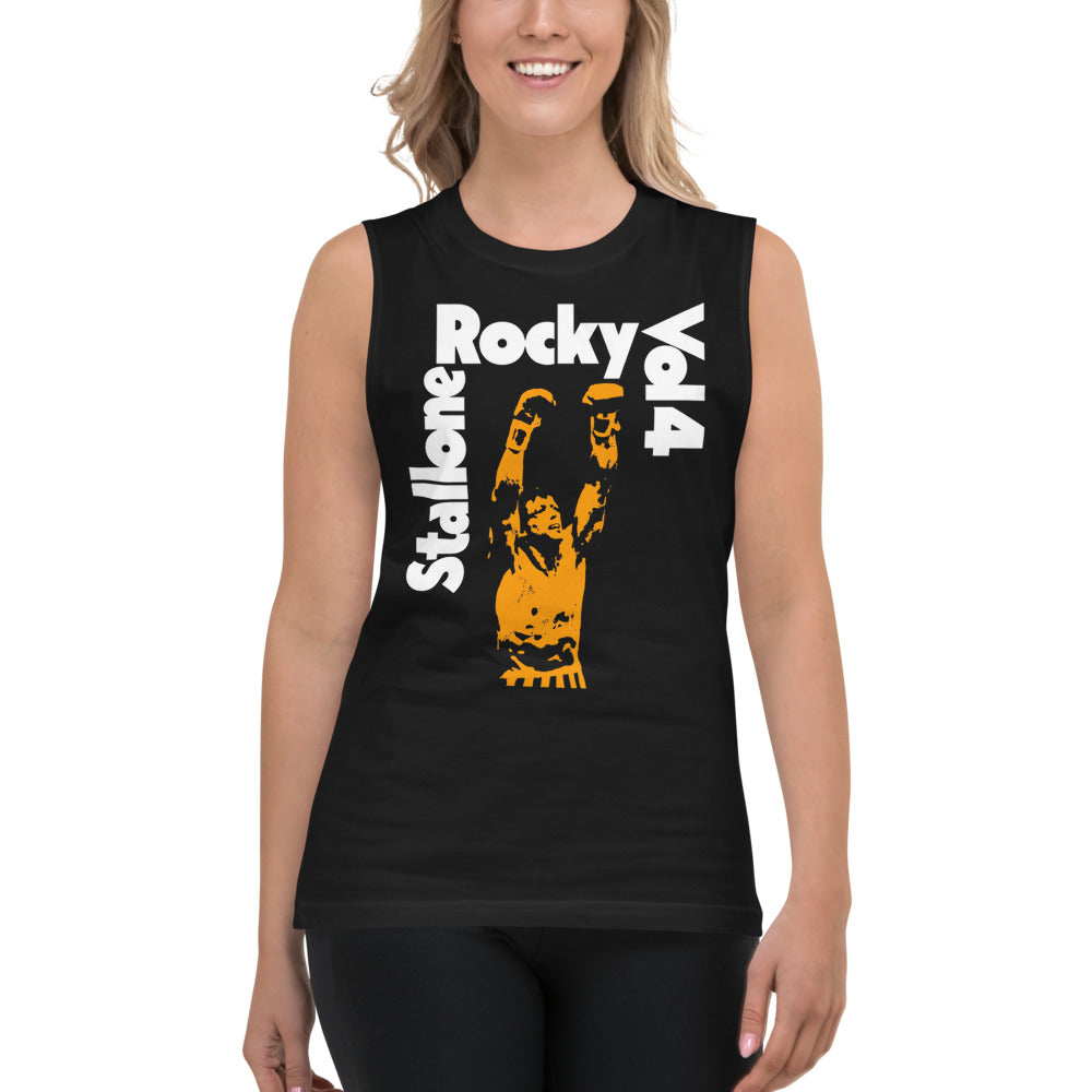 Underdog Spirit en playera sin mangas de gym Gymbros — modelo femenina usándola