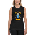I Am Gym Legend en playera sin mangas de gym Gymbros — modelo femenina usándola