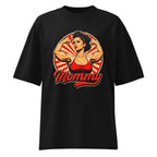 Mommy Pin Up Bodybuilder Flex en playera oversize de gym Gymbros — diseño al frente