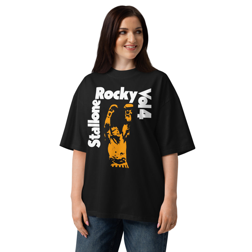 Underdog Spirit en playera oversize de gym Gymbros — modelo femenina usándola