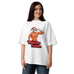 Flex Mode Santa en playera oversize de gym Gymbros — modelo femenina usándola