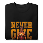 Suéter negro Never Give Up Female Bodybuilder Deadlift doblado