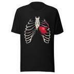Ribcage Kettlebell en playera de gym Gymbros — diseño al frente en detalle