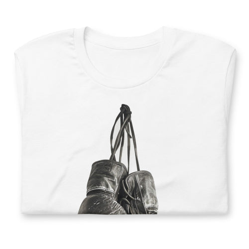 Boxing Gloves Hanging Classic en playera de gym Gymbros — doblada